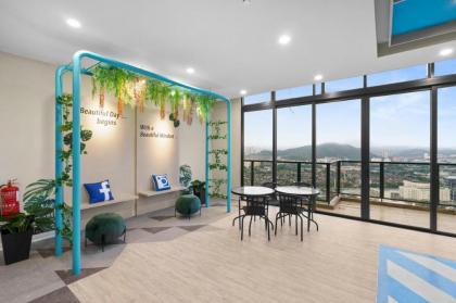 Astoria Ampang - Big Spacious 4BR Mountain View - image 23