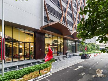 Scarletz Suites Bukit Bintang - image 4