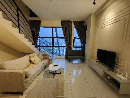 Relaxing 2BR Duplex/1freeparking/Arte Mont Kiara - image 10