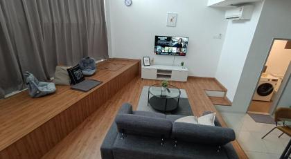 Loft Signature Executive Suite Empire City - image 25