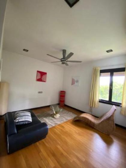 Cosy Bungalow within KL city @Mins Seputeh - image 9