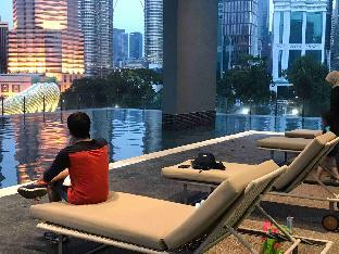 KLCC Unobstructed View unit with two king beds! - image 2