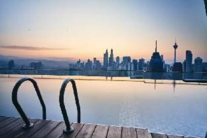 Heaven on Earth Sky Pool View Kuala Lumpur - image 9