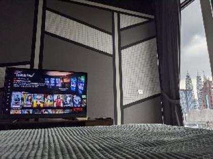 EXPRESSIONZ SUITE LUXURY STUDIO*NETFLIX@ KLCC VIEW - image 20