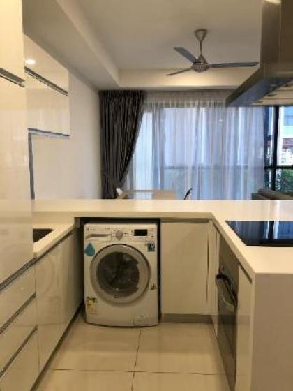 MCity Jalan Ampang-2rooms Duplex (10mins to KLCC) - image 16