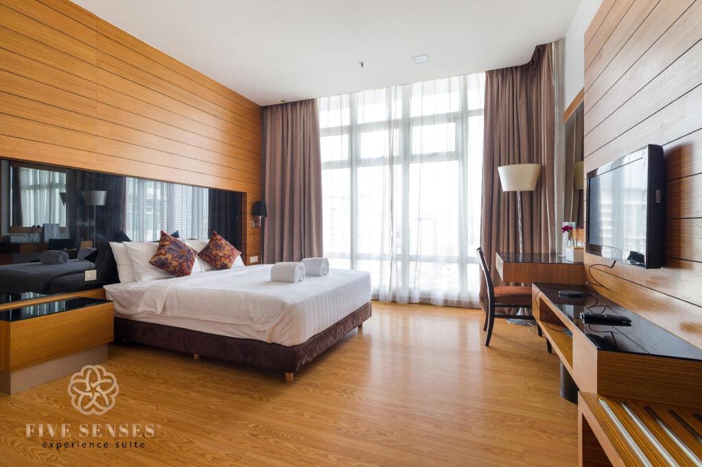 Lovely 1 King bedroom at KL Sentral  #TA1K - image 5