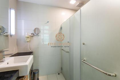 Two Bedroom Dua Sentral KL City  #TB2Q1Q - image 14