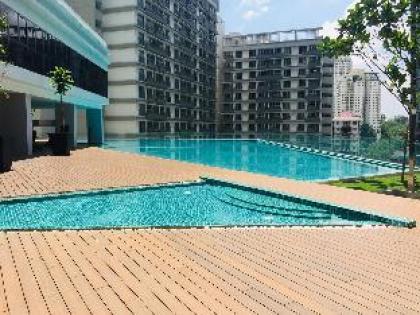 Luxury Apartment 2 Privatelift 100mLRT Midvalley - image 16