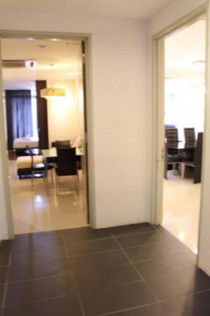 Peaceful Service Suites at Taragon Puteri Bintang - image 12