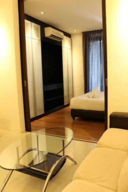 Peaceful Service Suites at Taragon Puteri Bintang - image 5