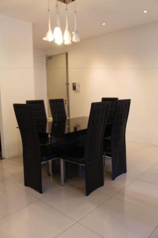 Peaceful Service Suites at Taragon Puteri Bintang - image 6