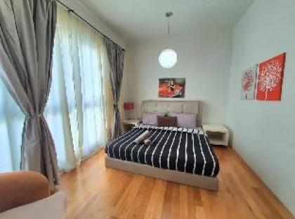 Regalia Suites - Cozy Studio Apartment - image 13