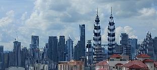 KL City View 2 Bedroom Condo B198 w free parking - image 2