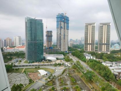 Comfy Arte Mont Kiara 1-3 Pax Home  KLCC View - image 12