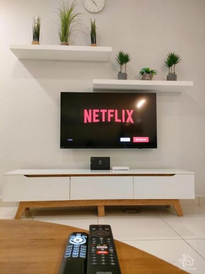 Comfy Arte Mont Kiara 1-3 Pax Home  KLCC View - image 23