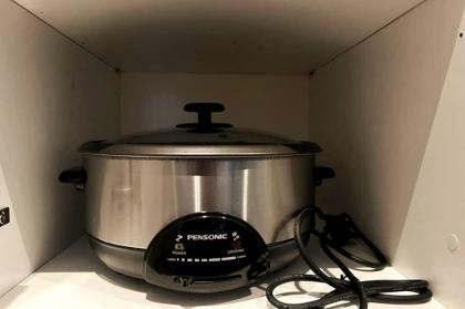 Warm Home Netflix @ Arcoris Mont Kiara (1-5Paxes) - image 25