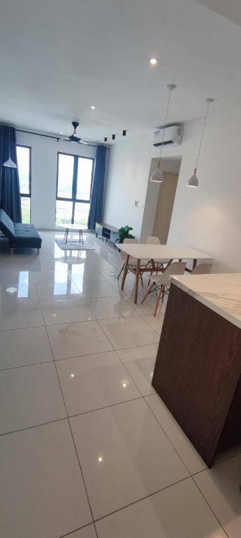 Newly Build Modern Unit-KL Sg Besi Chan Sow Lin - main image