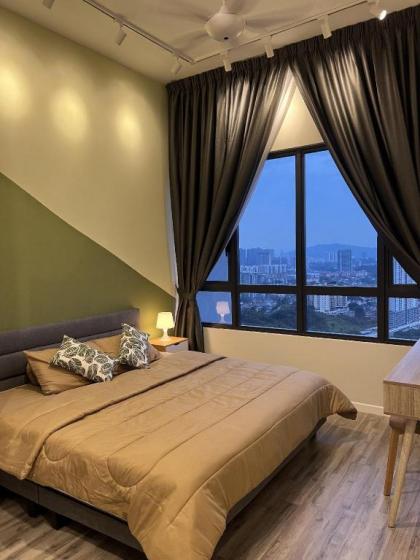 Cozy Lovely Home Highest floor Nice Night View  - image 19