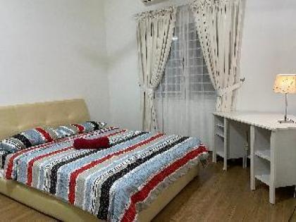 Apartment with 3 bedroom and 2 bathroom - image 9