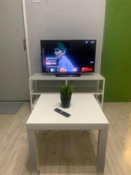 AmicaHomes studio unit 2 (free wifi and netflix) - image 16