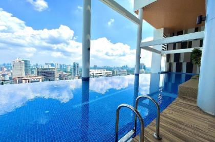 Luxury Bad Room  KlCC View At Pool On 35 Level - image 18