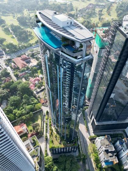 Eaton Residences KLCC by Luna - image 2