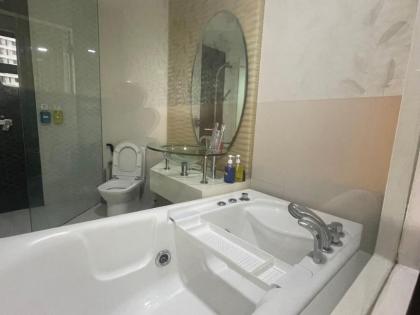 Cozy Home with Private Jacuzzi at KL City 806 - image 26