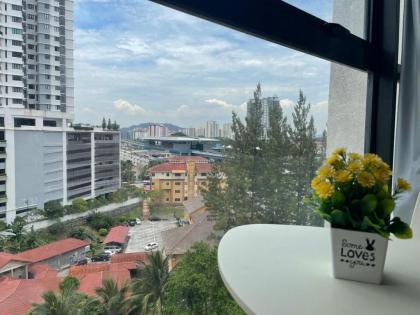 Cozy Home with Private Jacuzzi at KL City 806 - image 30