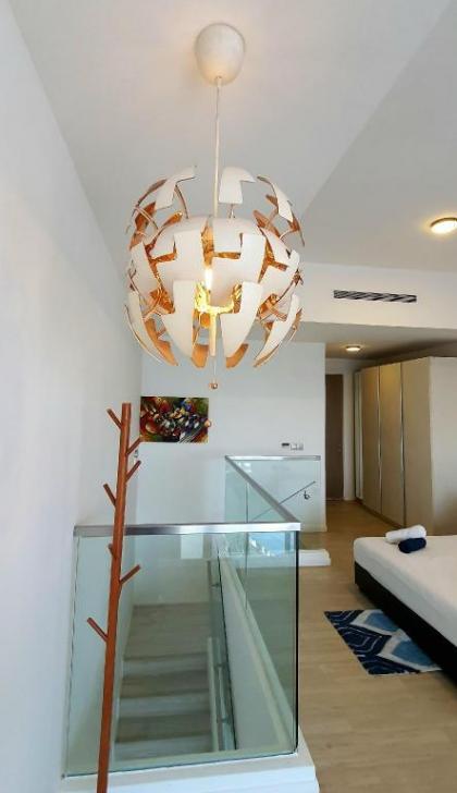 Modern spacious Duplex/Loft Lake View M City - image 25