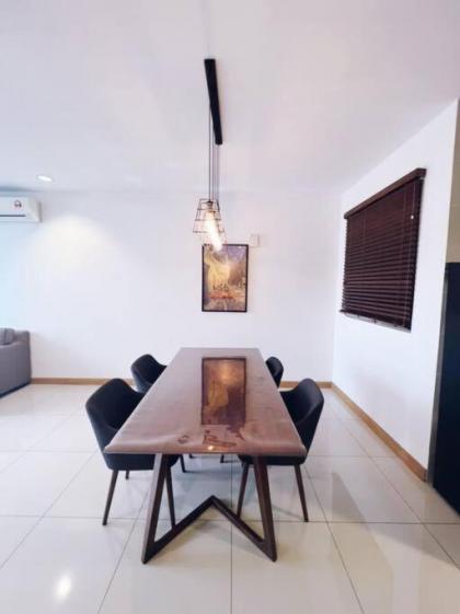 [PROMO]Connected train 2 Bedrooms - Above Mall(25) - image 22