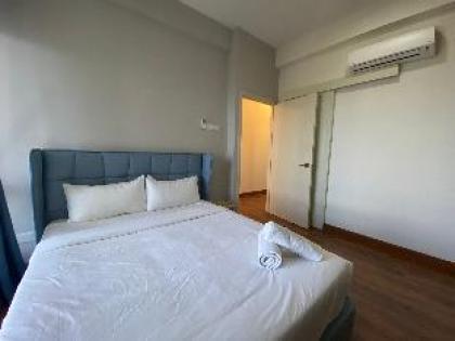 Comforting 2BR Duplex @ Arte Mont Kiara - image 18