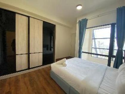 Comforting 2BR Duplex @ Arte Mont Kiara - image 9