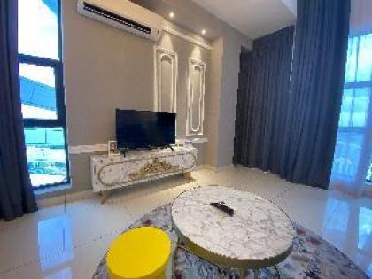 Duplex Unit 2BR @Arte Mont Kiara - image 3