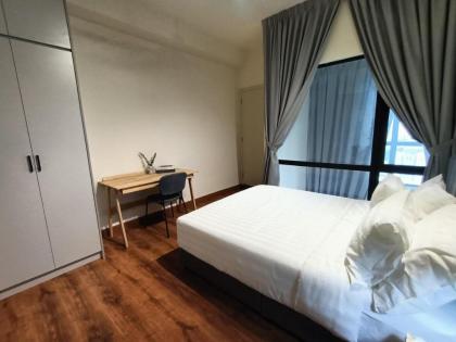 High Floor 2BR Duplex @ Arte Mont Kiara - image 24