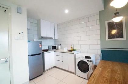 European 2 bedroom Duplex @ Arte - image 9