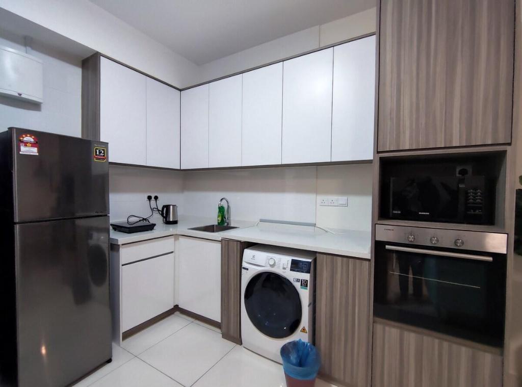 Exceptional 1Bedroom Suite @Arte Mont Kiara - image 2