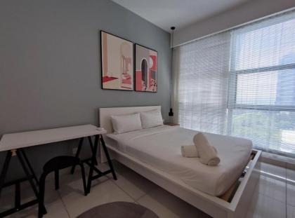 Exceptional 1Bedroom Suite @Arte Mont Kiara - image 9