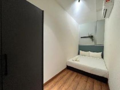Remarkable 2BR Suite @ Arte Mont Kiara - image 6