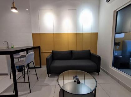Entire 1Bedroom Cozy Suite @Arte Mont Kiara - image 3