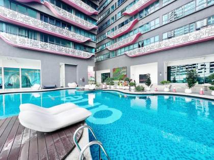 Luscious 2 bedroom Suite@ Arte Plus Ampang - image 4