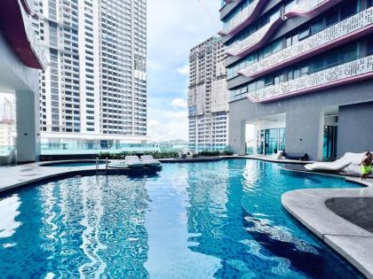 Luscious 2 bedroom Suite@ Arte Plus Ampang - image 9