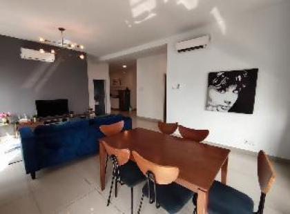 Breezy Blue 3bedroom Suite @ Arte Plus Ampang - image 8