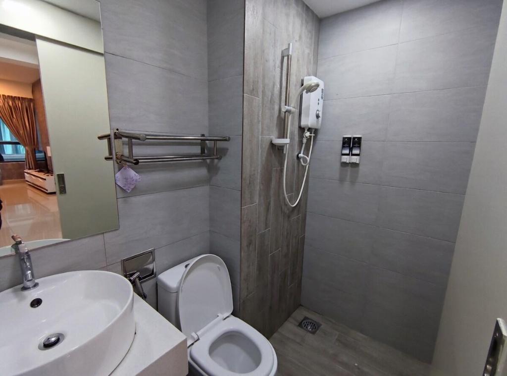 Modern Entire 3Bedroom Suite @Arte Plus Ampang - image 4