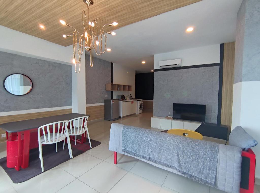 Great Deal 3 bedrooms Suite@ Arte Plus Ampang - image 3