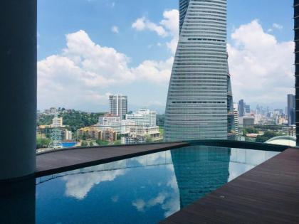 Luxury Apartment 3 Privatelift 100mLRT Midvalley - image 8