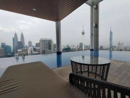 One bedroom 50mShoppingMall/Monorail/Rooftop Pool - image 20