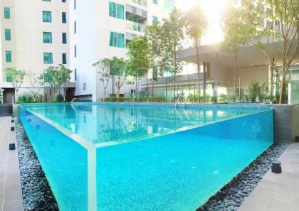 KLCC Summer Suites 2BR Apt Great Swimming Pool - image 10