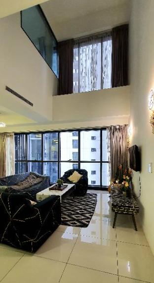 MCityDeluxe 2 Bedrooms Duplex with infinity Pool - main image