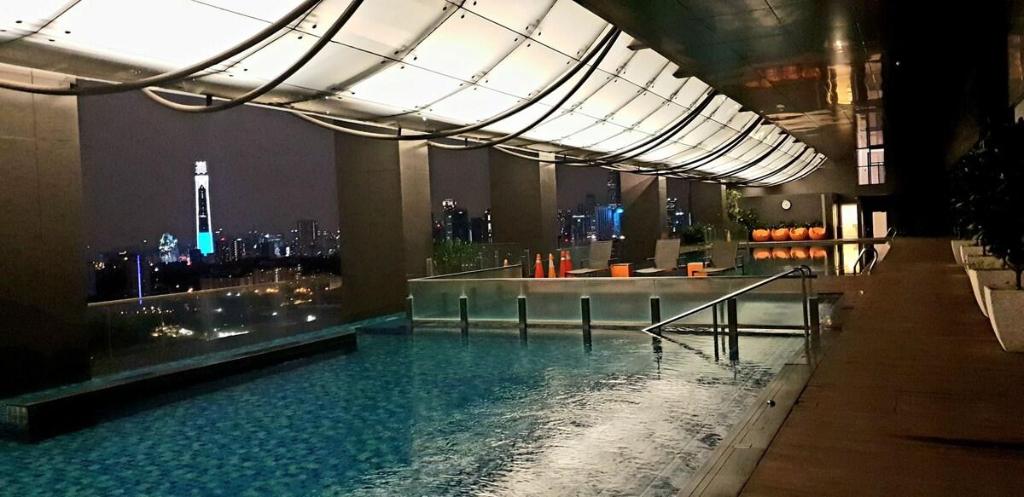 M CityDuplex with KLCC Lake View infinity pool - image 5