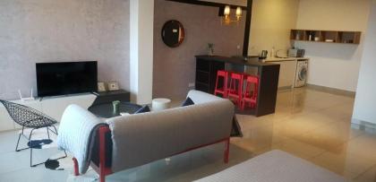 Arte Charming Studio Suite with KLCC view - image 15